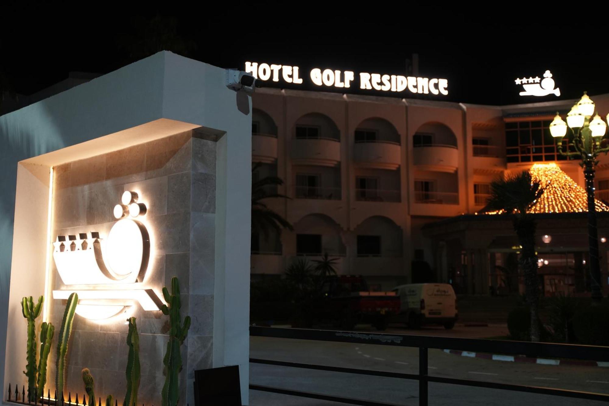 Golf Residence- Families And Couples Only 哈曼苏斯 外观 照片